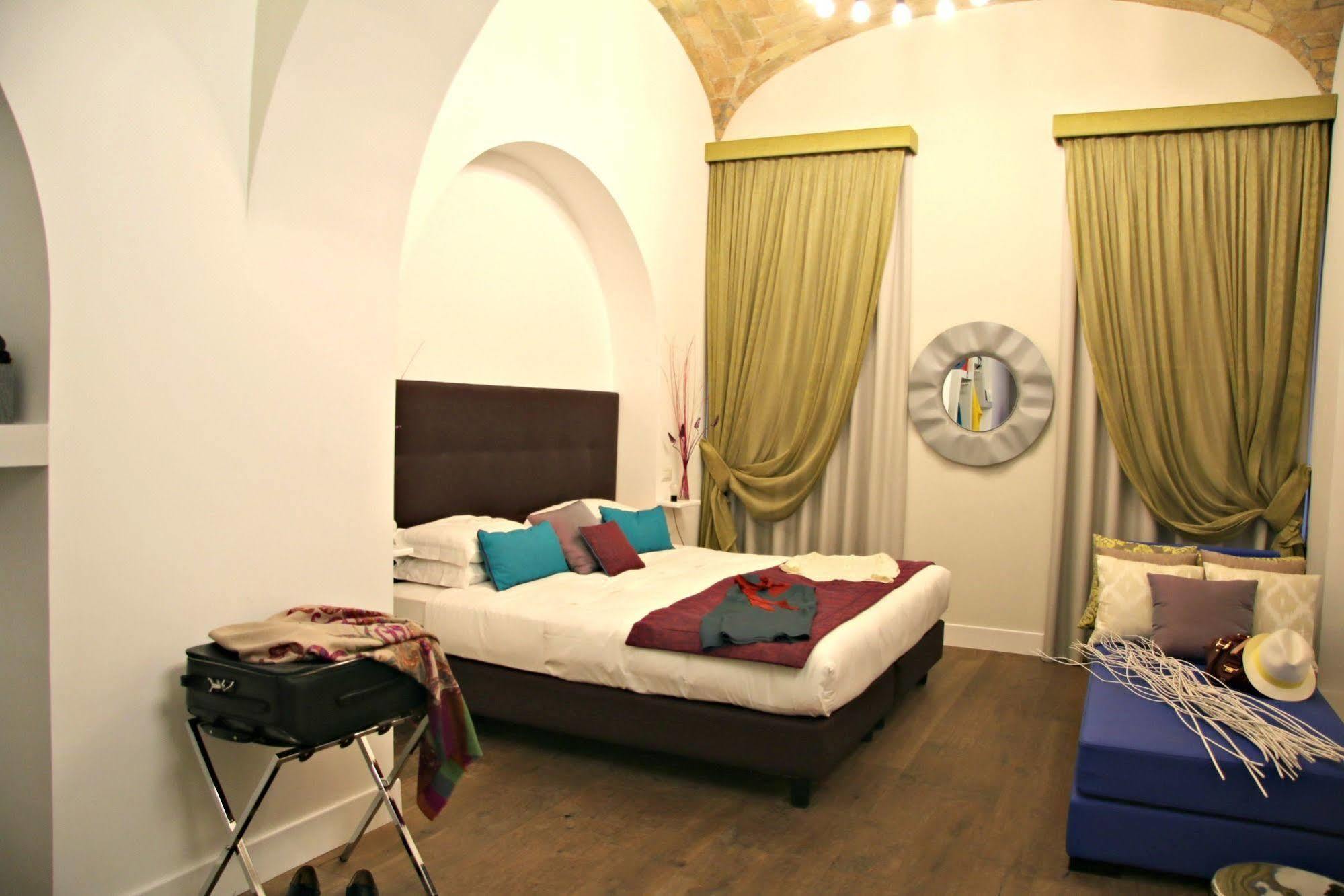 Boutique Centrale Relais Pensión Roma Exterior foto